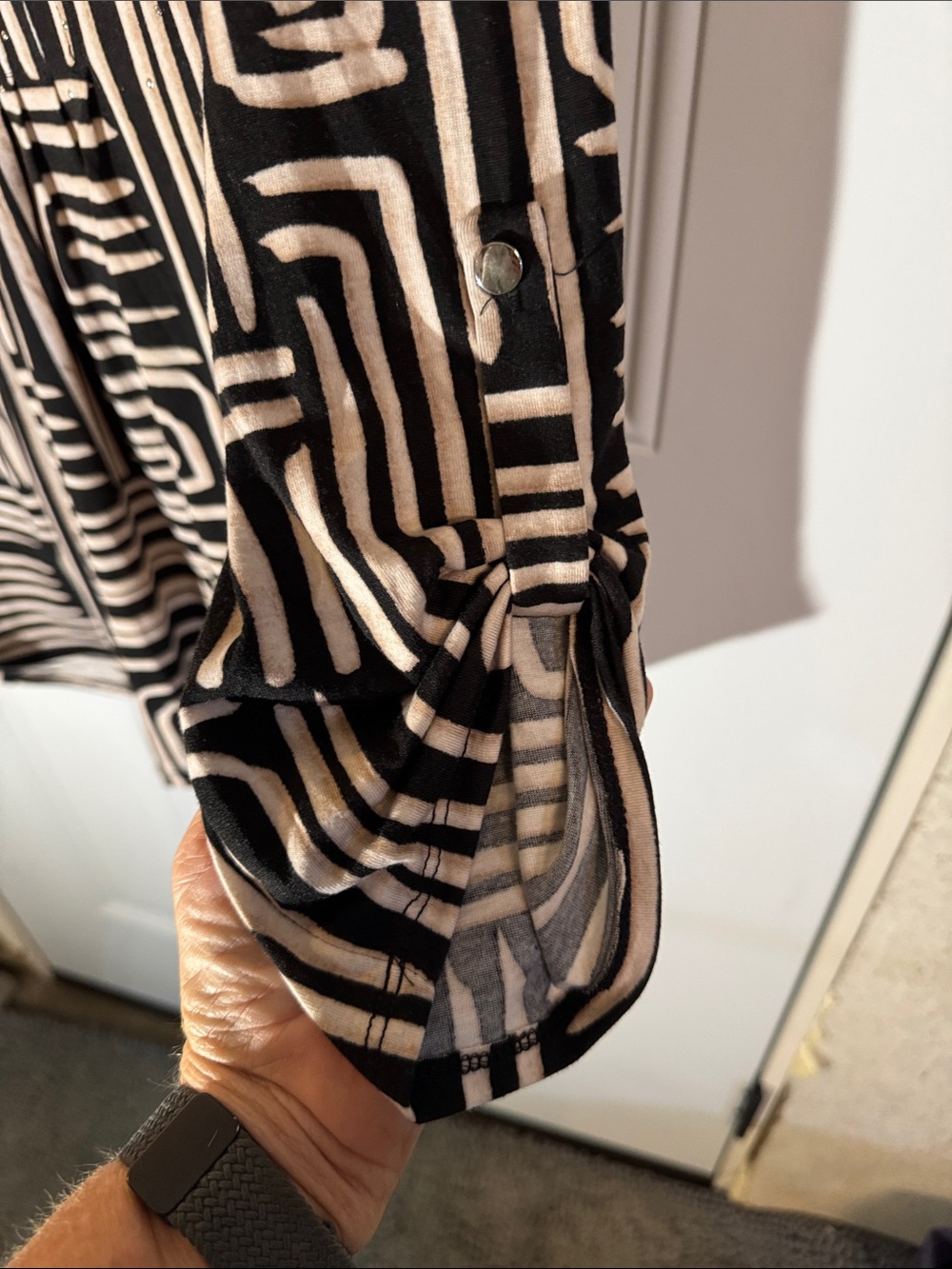 Kate Park Black & Cream Geometric Split-Neck Blouse - Picture 2 of 5